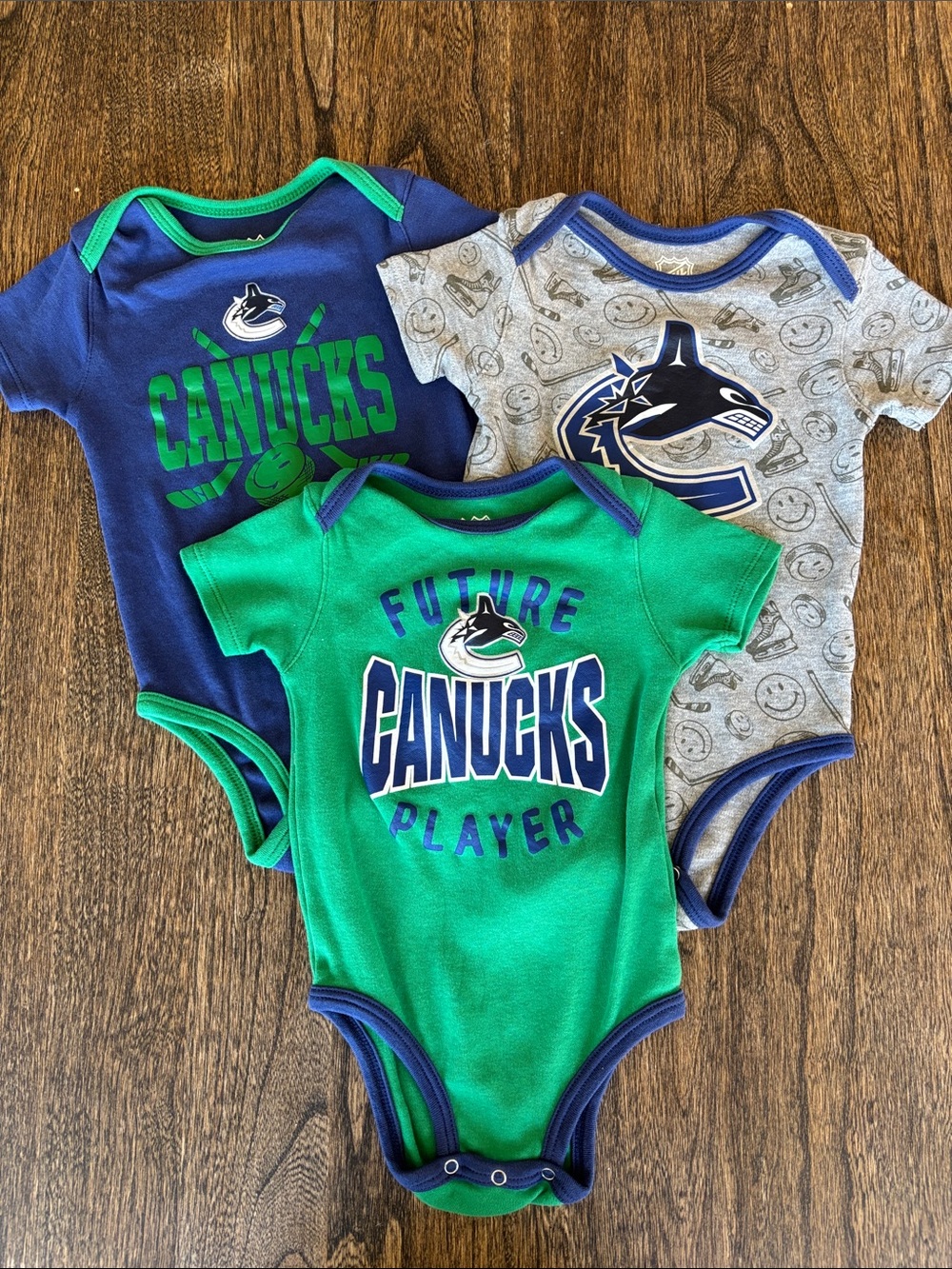 Set of 3 Vancouver Canucks 24M One-Piece Bodysuits - Green/Blue/Grey